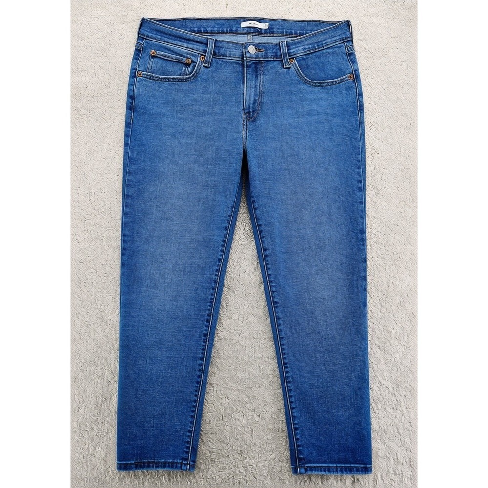 Levis Boyfriend Jeans Womens 31 Medium Wash Blue Denim Relaxed Tapered Leg